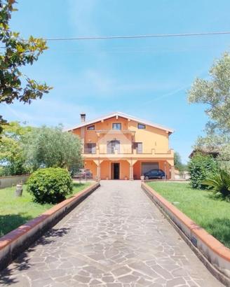 VILLA SINGOLA A ROCCA D'EVANDRO