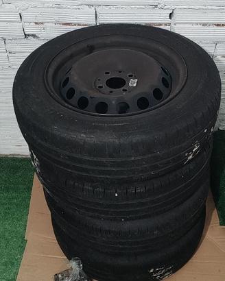 Cerchi Ferro 14'' + Gomme Estive Goodyear