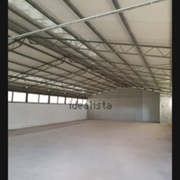 Locale artigianale- magazzino