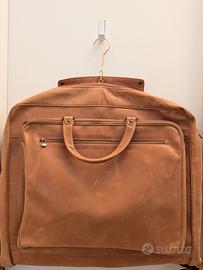 Borsa porta abiti in pelle