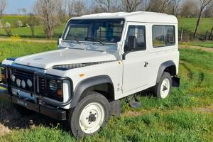 Land rover 90