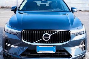 Volvo xc60 Momentum Pro, B4 Awd mild hybrid (D) 