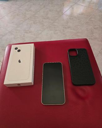 iphone 13 senza righe e capacitá massima al 70%