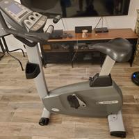 Cyclette e recline bike Matrix
