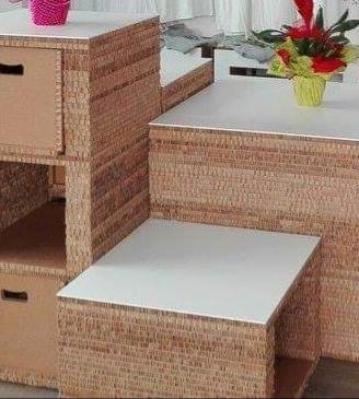 Mobili cartone pressato