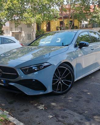 Mercedes-Benz Classe  AMG Line Alpine Grey Edition