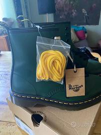 Dr martens 1460 Verdi fighissimi e NUOVI 39