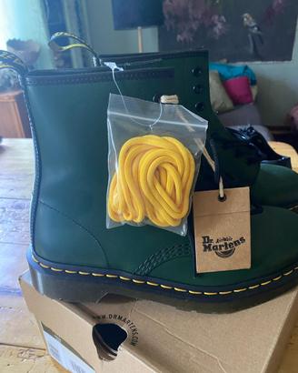 Dr martens 1460 Verdi fighissimi e NUOVI 39