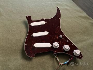 SET PICKUP EMG + Battipenna Fender originale