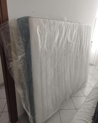 Materasso + topper IKEA 160x200 come nuovi!