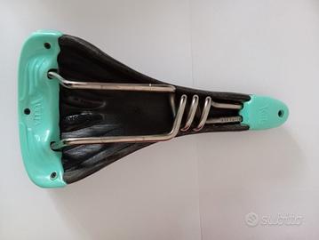 Sella Vuelta  Paris Roubaix Titanium