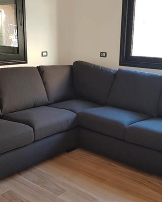 Divano angolare Poltronesofà nuovo