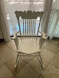 Sedia a dondolo Vintage in vero legno massiccio –