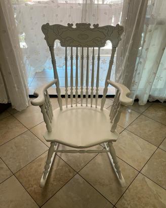 Sedia a dondolo Vintage in vero legno massiccio –