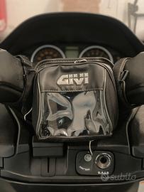 Porta navigatore scooter GIVI