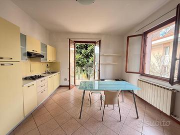 2 LOCALI A DESENZANO DEL GARDA