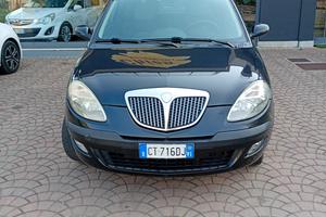Ypsilon 1.3 ideale per neopatentati