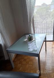 Tavolo quadrato allungabile in vetro 