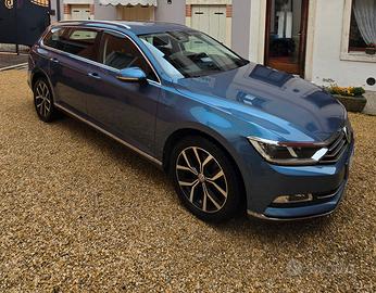 Volkswagen passat  Variant HighLine 