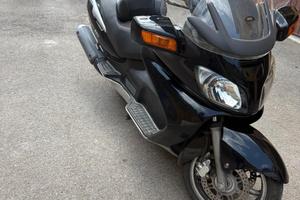 Suzuki burgman 650