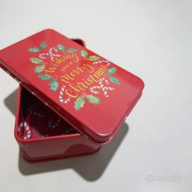 Scatola di latta natalizia vintage