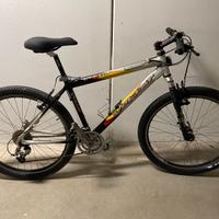 MTB Vektor 26”