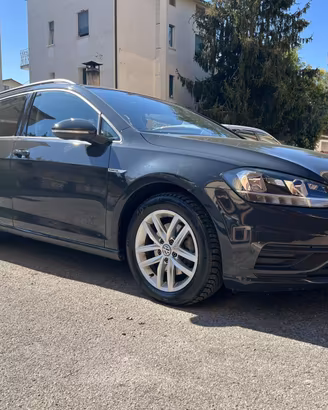 Golf Variant METANO 2020