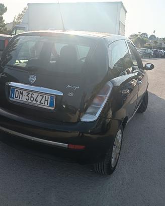 lancia Ypsilon 1.3 Mjt 90 CV 