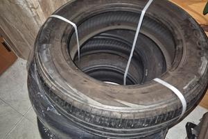 4 gomme 175 65 R14 82T