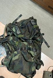 Zaino militare con schienale