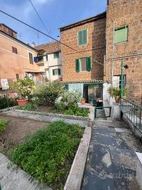 3 LOCALI A CIVITA CASTELLANA