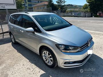 Volkswagen Touran 1.6 TDI Highline BlueMotion Tech