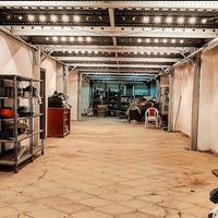 Negozio seminterrato C3 in corso Calatafimi