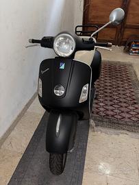 Vespa 250 GTS 2008