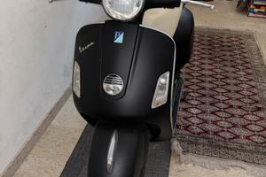 Vespa 250 GTS 2008