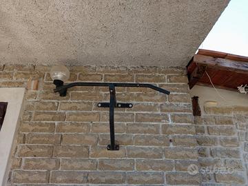 Barra per trazioni da muro