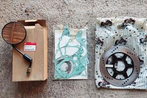 RICAMBI PER HONDA CRM 125 R + KIT GUARNIZIONI