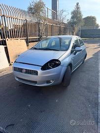 Ricambi Fiat Grande Punto 1.3 MJT 5P anno 2009 Cod