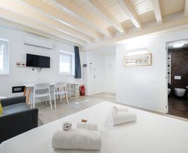 Monolocale-Spese Incluse-Ideale per Lavoratori