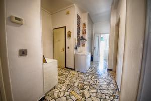 Quadri locale in via Nazionale 29