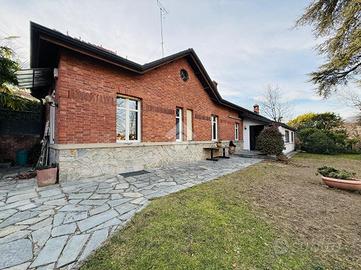 VILLA SINGOLA A RIVOLI