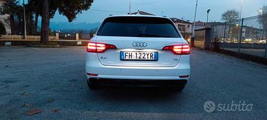 Audi A4 20 TDI 122cv  aut . Euro 6