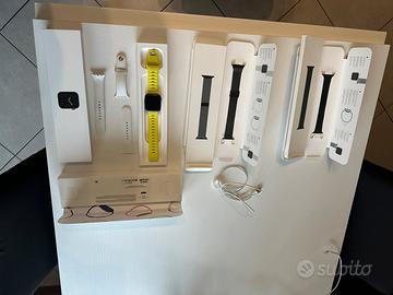 Apple Watch Series 6 (GPS) + cinturini