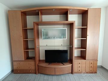armadio mobile tv  in legno 