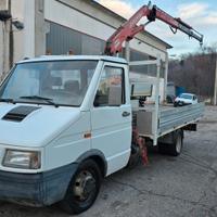 Iveco Turbo Daily 35 10 cassone fisso con gru - 19