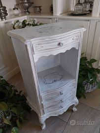 Delizioso mobiletto neo barocchino Queen Charlotte