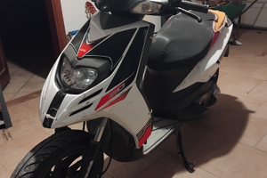 Scooter aprilia sr 50