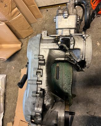 Blocco motore runner 180 2 tempi carter rotto