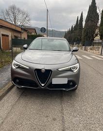 Alfa Romo Stelvio Q4