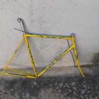 un telaio OLMO anni '80